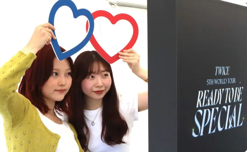 TWICE 5TH WORLD TOUR ‘READY TO BE’ in JAPAN SPECIAL MirrorSnap Pro