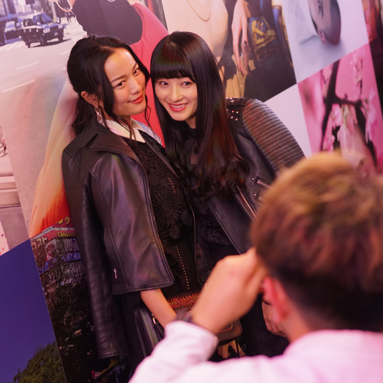 VOGUE GIRL 5th Anniversary Party : MirrorSnap Pro